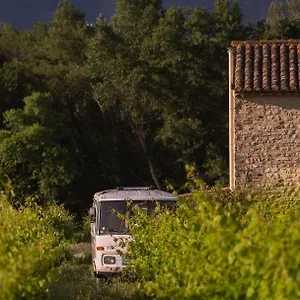  Camping Nuit Insolite Au Milieu Des Vignes France